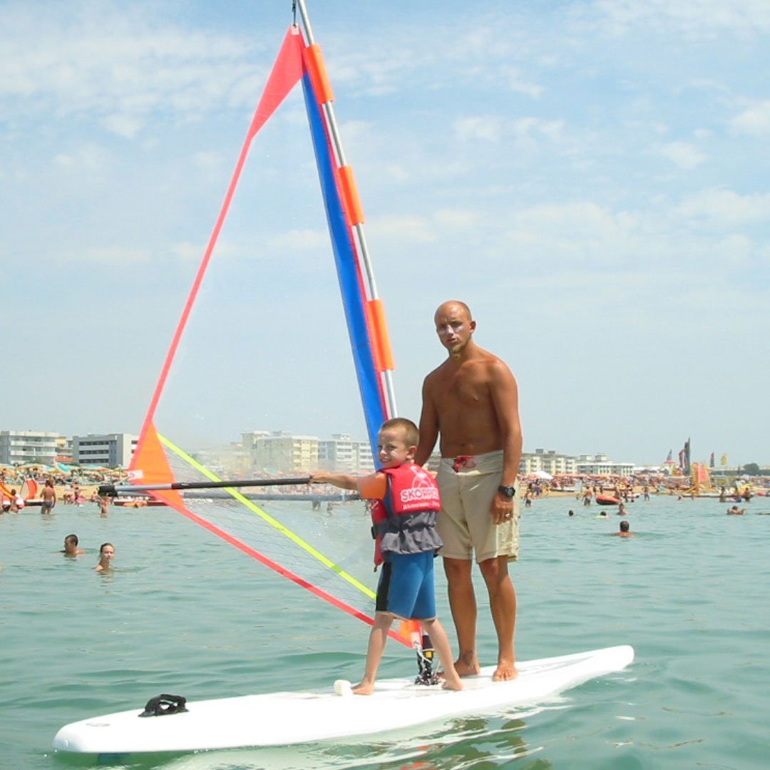 2004 Andrea insegna